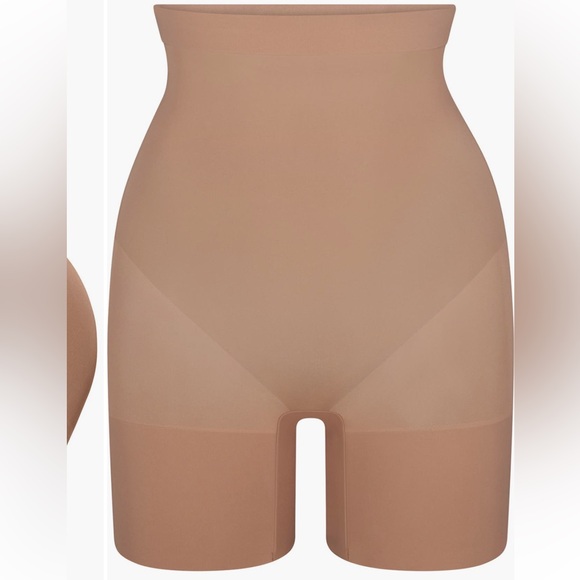 Skims Everyday Sculpt Short Sienna Size L‎ NWT - Picture 11 of 11